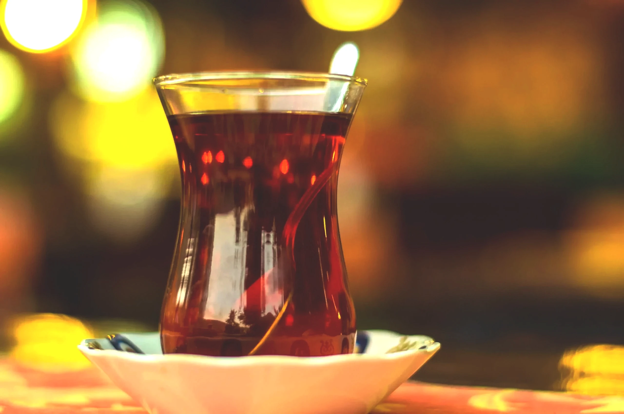 lezzetli-cay-ve-kahve-demleme-3-scaled.webp